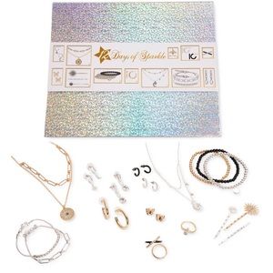 COPY - NIB 12 Days of SPARKLES Advent Calendar Christmas is coming!!! 🎄🎄🤶🤶